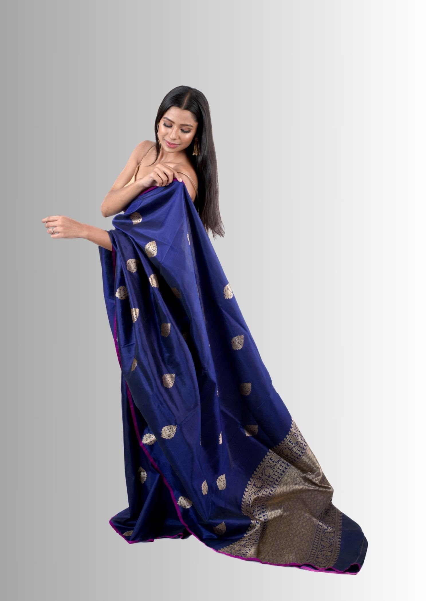 Lavender Blue Katan Silk Saree with Contrast Hot Pink Edge and Antique Gold Zari Kadhuan Boota - Image 4